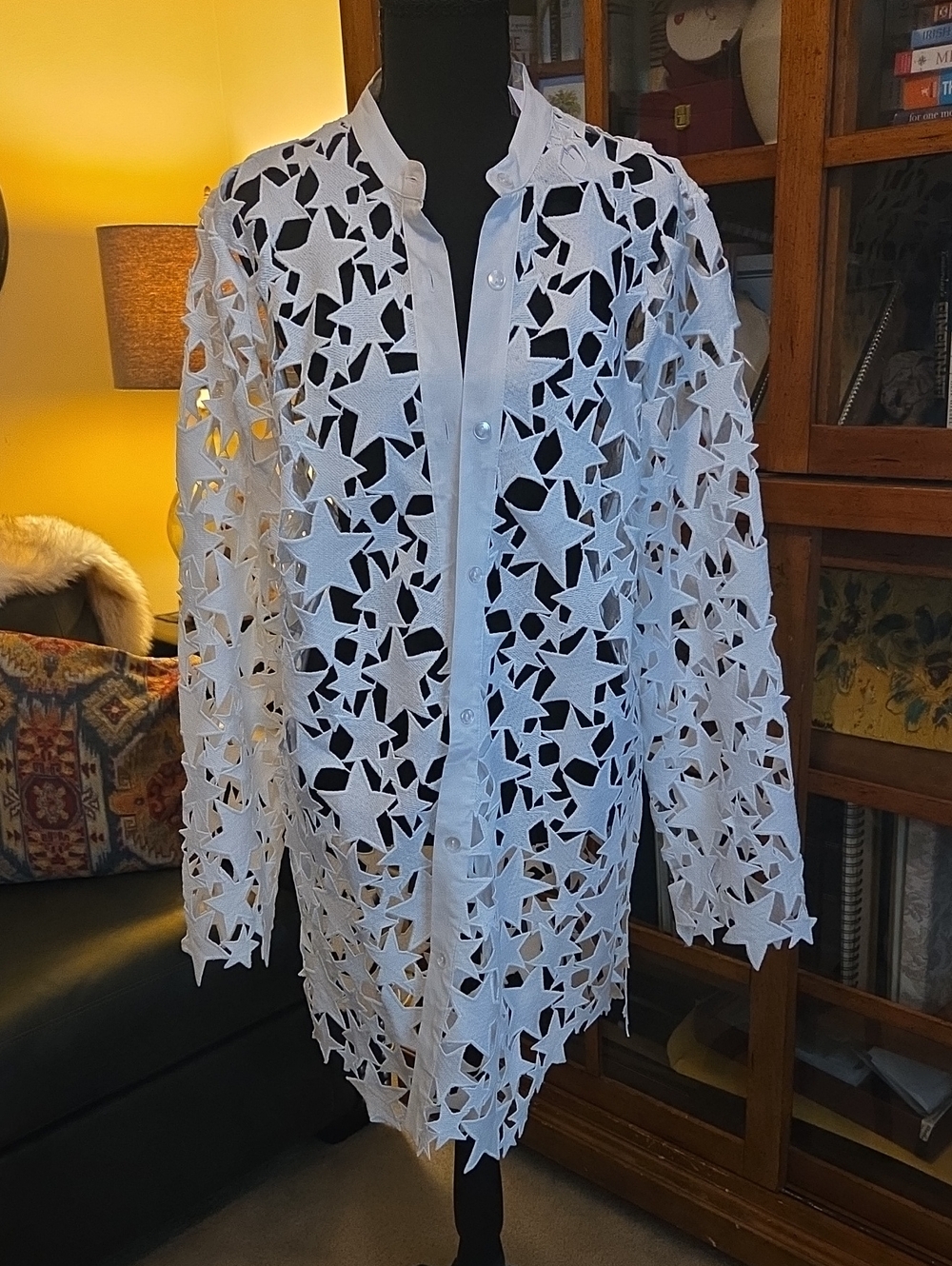 VENUS White Star-Cut Lace Button-Front Coverup